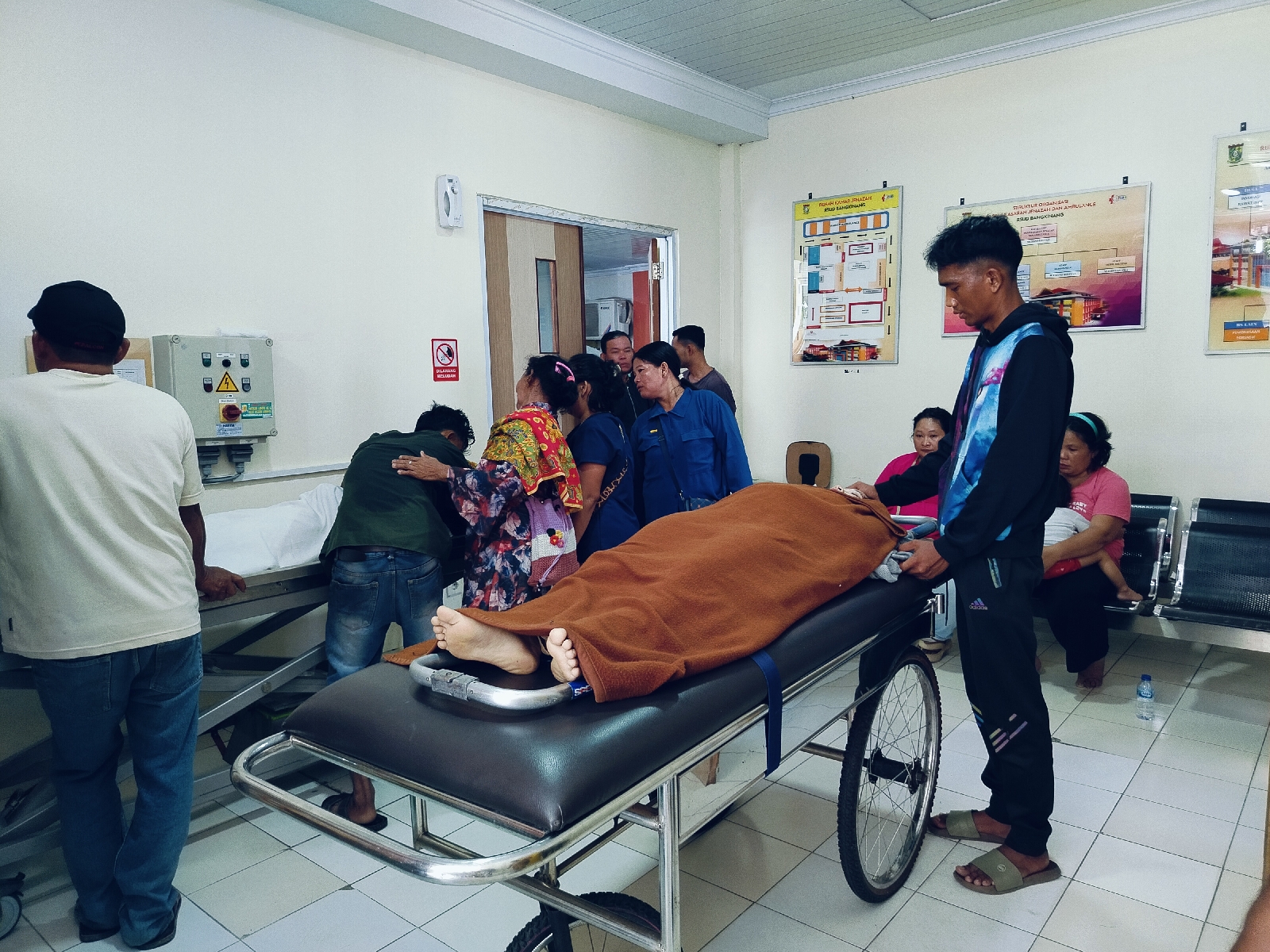 Kecelakaan di Kampar, 2 Siswi Boncengan Motor Meninggal Dunia Usai Tabrak Truk Bermuatan Sawit